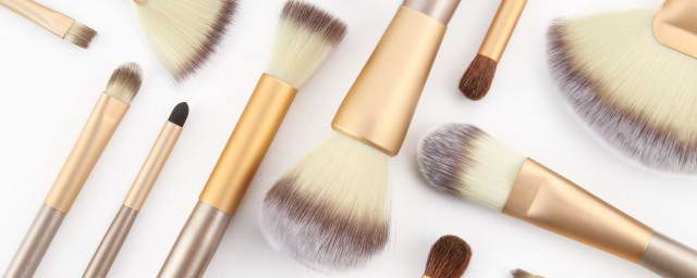 对标先进 筑巢引凤