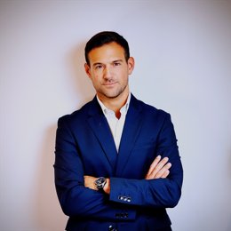 快讯丨朱会东到港南区调研基层党建等工作